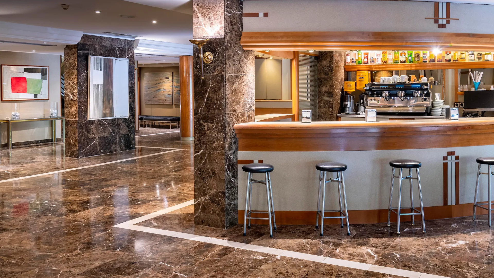Ciudad De Castelldefels Hotel